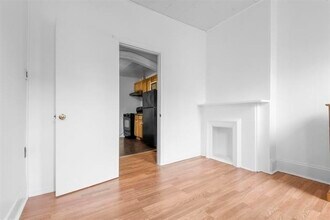 211 York St in Jersey City, NJ - Building Photo - Building Photo