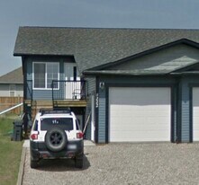 8222-A-8285 85th Ave in Fort St John, BC - Building Photo