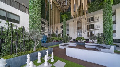 Envy Pompano Beach in Pompano Beach, FL - Foto de edificio - Building Photo