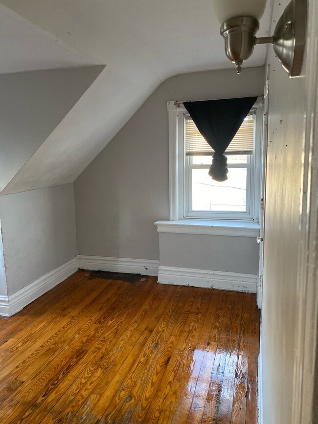 802 N 8th St, Unit #3 in Allentown, PA - Building Photo - Building Photo