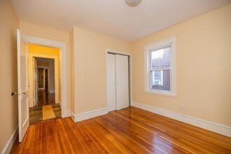 594 South St, Unit 1 in Boston, MA - Building Photo - Building Photo