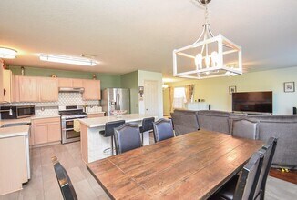 15011 Sugar Sands Dr in Sugar Land, TX - Building Photo - Building Photo