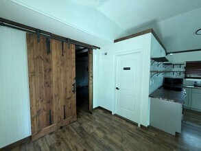18312 Hollister Rd in Orlando, FL - Building Photo - Building Photo