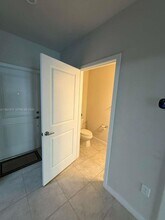 1020 NW 5th Terrace in Florida City, FL - Building Photo - Building Photo