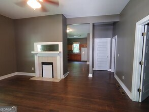 736 Queen St SW, Unit 123107 in Atlanta, GA - Building Photo - Building Photo