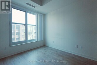 425 Front St E in Toronto, ON - Building Photo - Building Photo