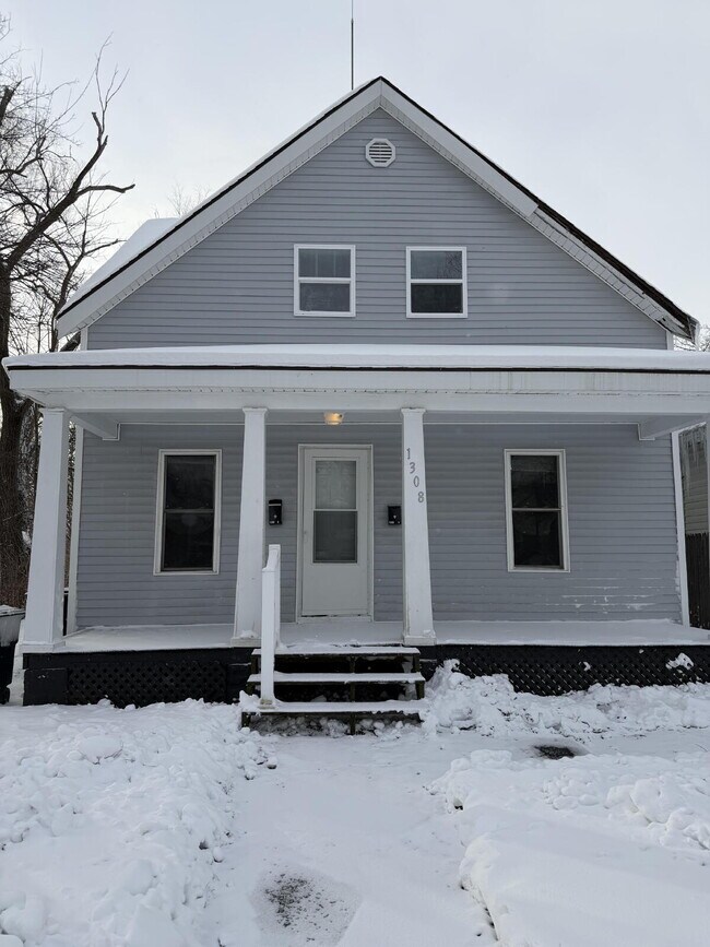 1308 Kinyon St in South Bend, IN - Building Photo - Building Photo