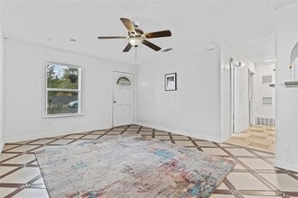 9104 Glenn Ln in Austin, TX - Building Photo - Building Photo