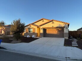 11980 Moss Creek Ct in Adelanto, CA - Building Photo
