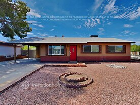 1001 E Ruth Ave in Phoenix, AZ - Building Photo