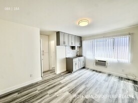 15938 Vanowen St, Unit 11 in Los Angeles, CA - Building Photo