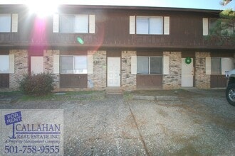 5705 Sorenson St in North Little Rock, AR - Foto de edificio - Building Photo
