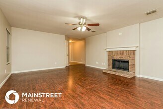 8406 River Bluffs Dr in Arlington, TX - Building Photo - Building Photo