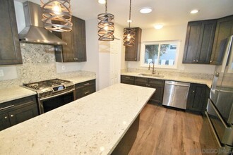 15170 Andorra Way in San Diego, CA - Building Photo - Building Photo