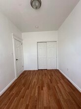 79 W 52nd St in Bayonne, NJ - Building Photo - Building Photo