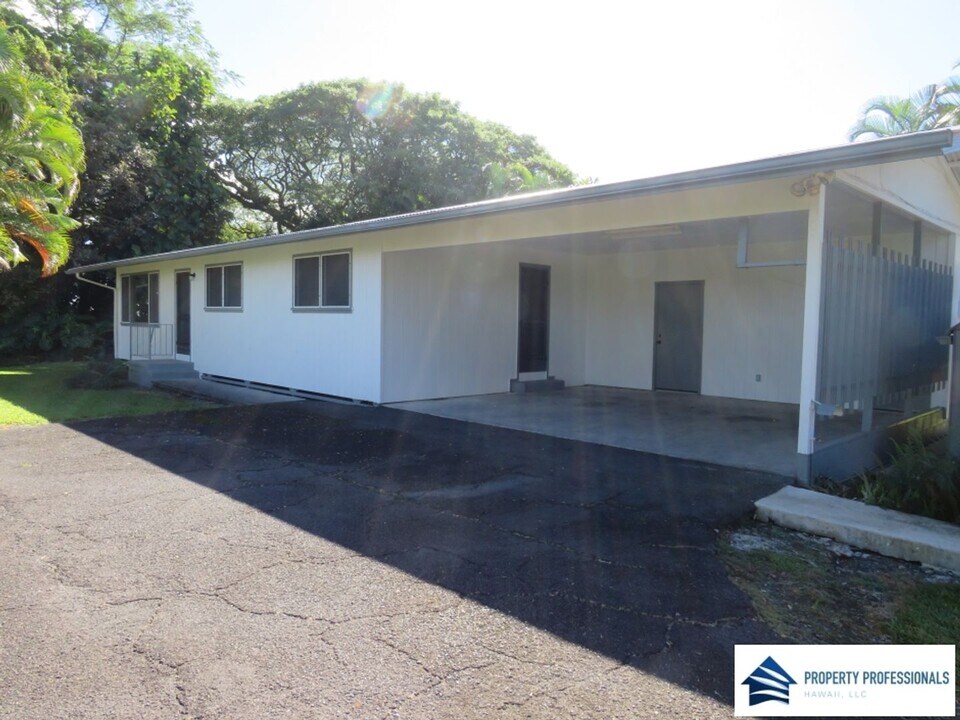 399 Iwalani St in Hilo, HI - Building Photo