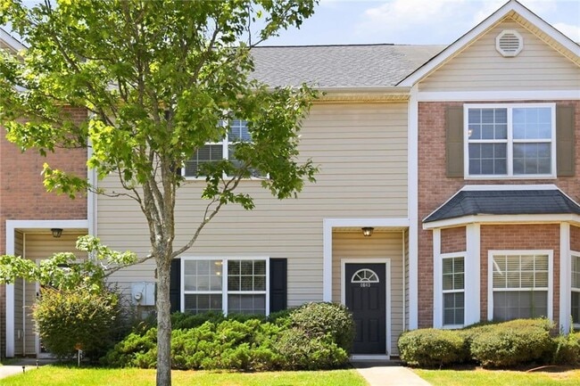 property at 8643 Thomas Ln