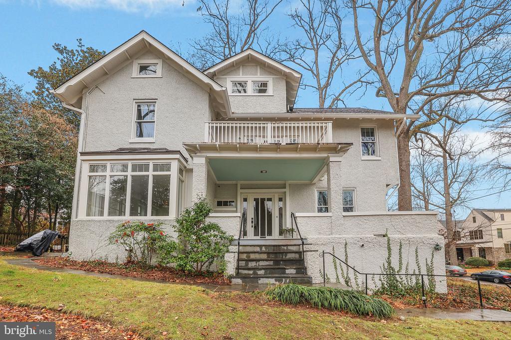 3744 Huntington St NW in Washington, DC - Building Photo