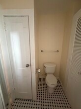 2 Norfolk Ter, Unit 2 in Cambridge, MA - Building Photo - Building Photo