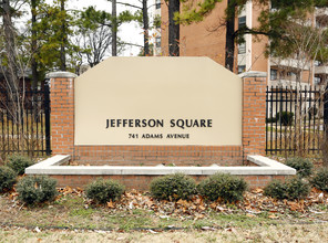 Jefferson Square Apartments in Memphis, TN - Building Photo - Building Photo