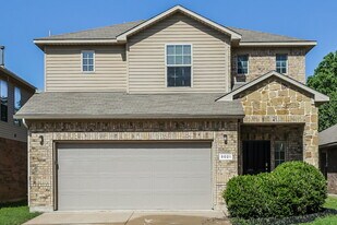 5021 Britton Ridge Ln in Fort Worth, TX - Building Photo