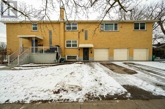 230 Sherwood Ave in Kitchener, ON - Building Photo - Building Photo