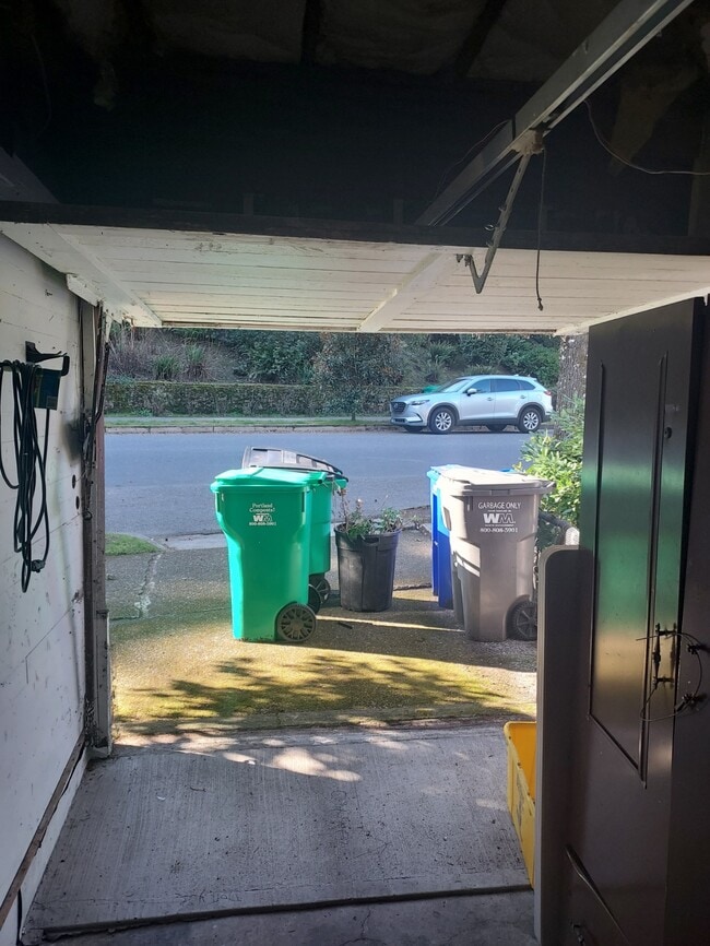 3453 NW Thurman St in Portland, OR - Building Photo - Building Photo