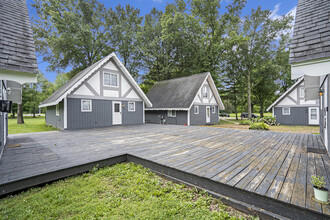 Swift Lake Farms in Lawton, MI - Building Photo - Building Photo