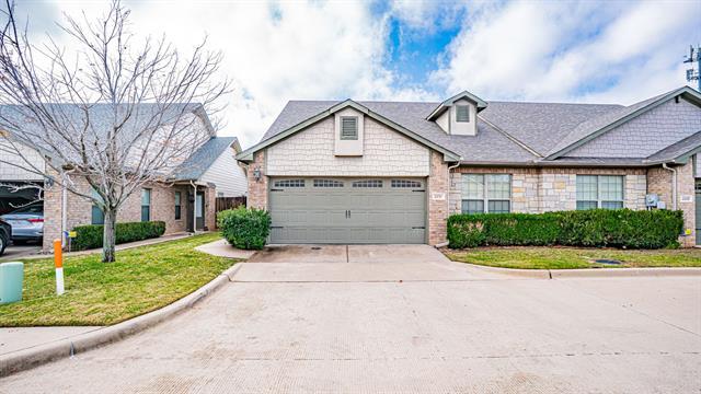 property at 2231 Cobblestone Ct