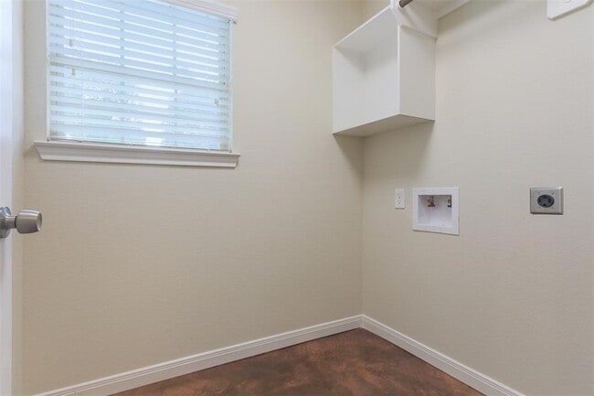 property at 5610 Highline Dr