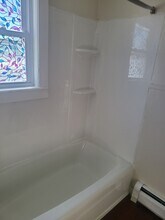 16 Central St, Unit #4 in Pembroke, NH - Building Photo - Building Photo