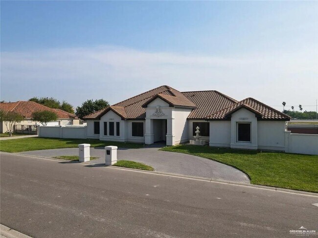 27 Encantado Cir in Palmview, TX - Building Photo - Building Photo