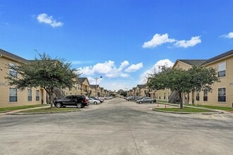 2088 Laverne St in Houston, TX - Building Photo - Building Photo