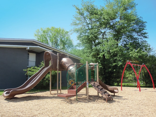 Addison Park Apartments in Louisville, KY - Building Photo - Building Photo