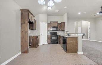 1148 E 146 Ct S in Glenpool, OK - Building Photo - Building Photo