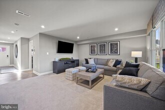 171 WOODGATE Cir in Lake Shore, MD - Building Photo - Building Photo