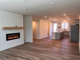 Room in Townhome on Lawyers Rd in Charlotte, NC - Building Photo