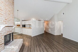 3815 Youpon Dr in La Porte, TX - Building Photo - Building Photo