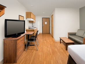 Furnished Studio-Fayetteville in Fayetteville, NC - Foto de edificio - Building Photo