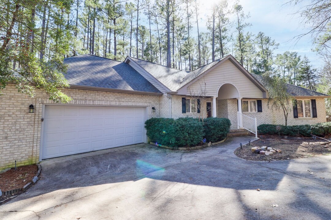 309 Misty Cove in Mc Cormick, SC - Building Photo