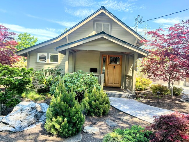 280 Liberty St in Ashland, OR - Building Photo - Building Photo