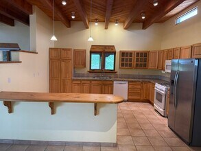 19 Camerada Rd in Santa Fe, NM - Building Photo - Building Photo