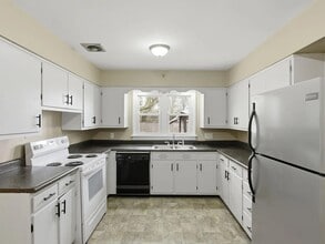 2110 Carlisle Rd in West Lafayette, IN - Building Photo - Building Photo