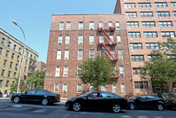 240 Seaman Ave in New York, NY - Foto de edificio - Building Photo