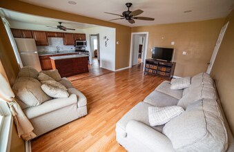 4572 Rumsey Ave in Oak Lawn, IL - Building Photo - Building Photo