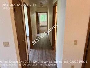 907 Madison Ave in Marinette, WI - Building Photo - Building Photo