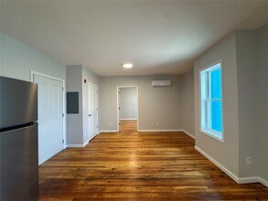 216 Main St-Unit -206 in Johnson City, NY - Building Photo - Building Photo