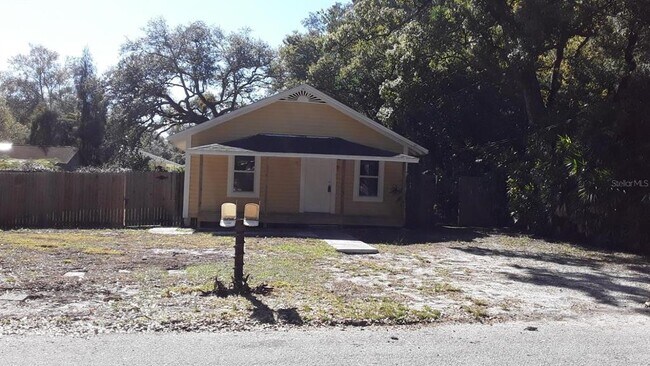 733 New York St in Clearwater, FL - Building Photo - Building Photo