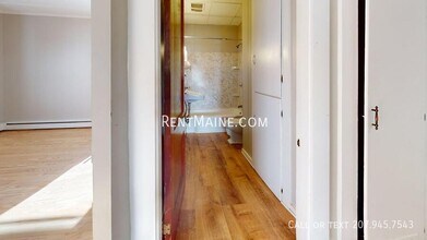 5 Monument St in Winslow, ME - Building Photo - Building Photo