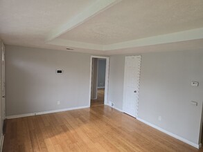 7904 Park Ave in Kansas City, MO - Building Photo - Building Photo